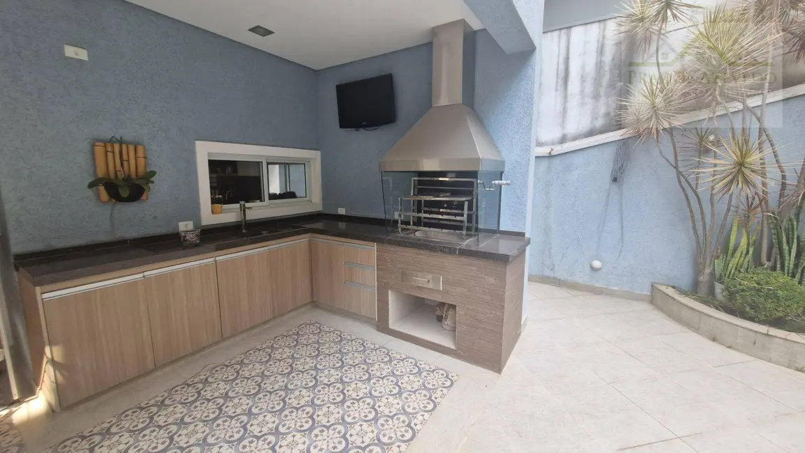 Casa de Condomínio com 5 quartos à venda, 300m2 em Jardim São Vicente, Cotia - SP - imagem 6 Foto 6 de Casa de Condomínio com 5 quartos à venda, 300m2 em Jardim São Vicente, Cotia - SP