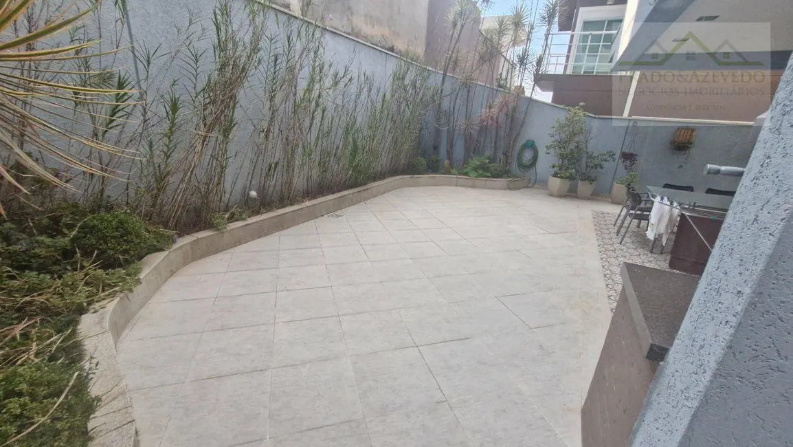 Casa de Condomínio com 5 quartos à venda, 300m2 em Jardim São Vicente, Cotia - SP - imagem 8 Foto 8 de Casa de Condomínio com 5 quartos à venda, 300m2 em Jardim São Vicente, Cotia - SP