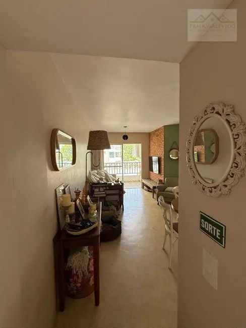 Foto 3 de Apartamento com 2 quartos para alugar, 62m2 em Caxingui, São Paulo - SP