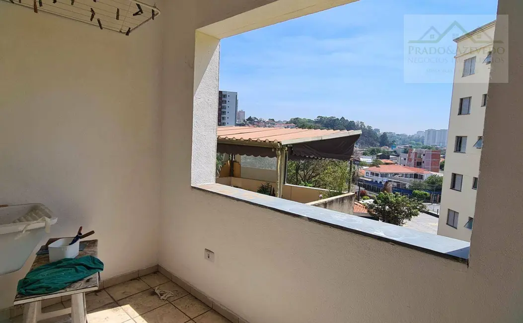 Foto 6 de Casa com 2 quartos para alugar, 120m2 em Jardim Caner, Taboao Da Serra - SP