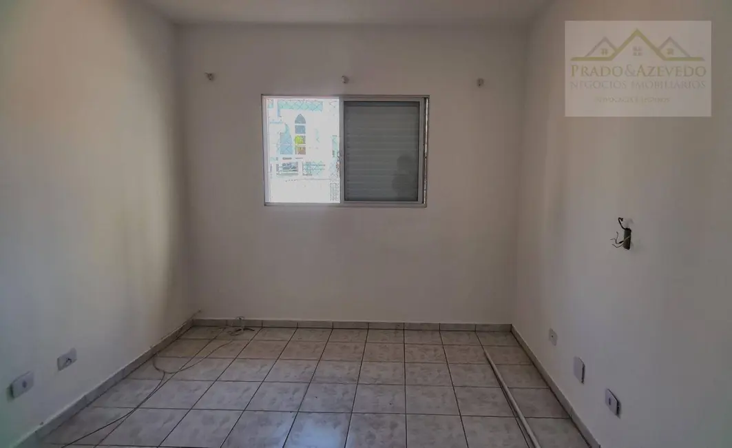 Foto 7 de Casa com 2 quartos para alugar, 120m2 em Jardim Caner, Taboao Da Serra - SP