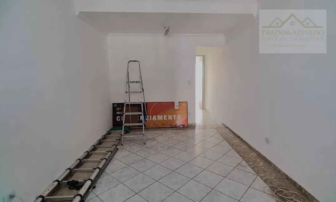 Foto 4 de Casa com 2 quartos para alugar, 120m2 em Jardim Caner, Taboao Da Serra - SP