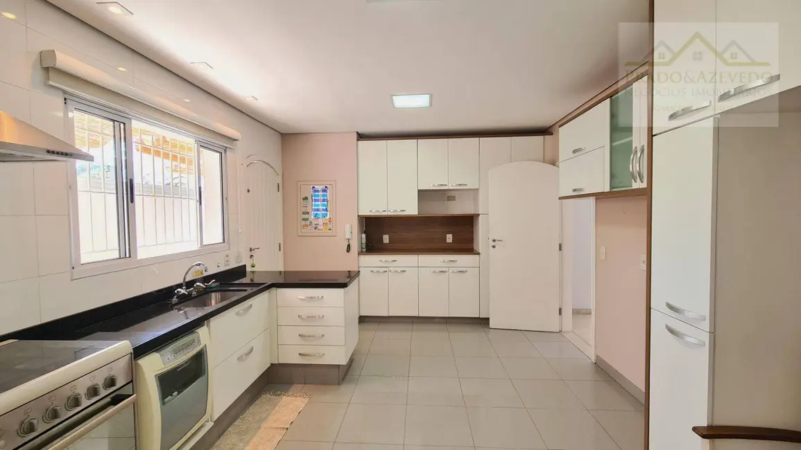 Foto 8 de Casa com 4 quartos à venda, 350m2 em Jardim Leonor, São Paulo - SP