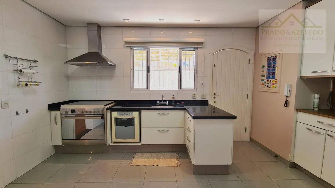 Foto 9 de Casa com 4 quartos à venda, 350m2 em Jardim Leonor, São Paulo - SP