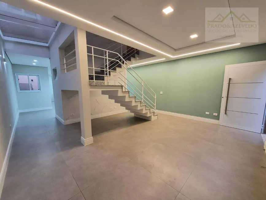 Casa com 3 quartos para alugar, 259m2 em Jardim Namba, São Paulo - SP - imagem 3 Foto 3 de Casa com 3 quartos para alugar, 259m2 em Jardim Namba, São Paulo - SP