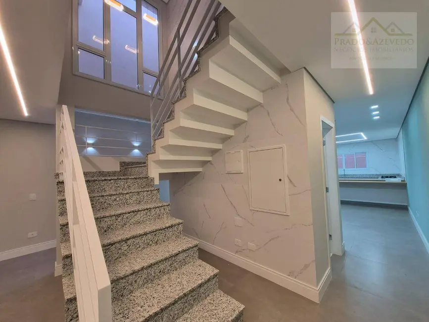Casa com 3 quartos para alugar, 259m2 em Jardim Namba, São Paulo - SP - imagem 4 Foto 4 de Casa com 3 quartos para alugar, 259m2 em Jardim Namba, São Paulo - SP