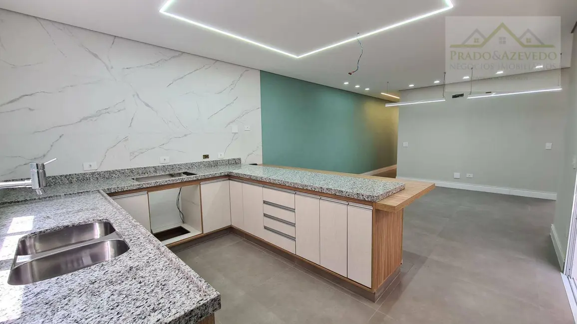 Foto 1 de Casa com 3 quartos para alugar, 259m2 em Jardim Namba, São Paulo - SP