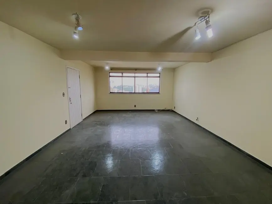 Foto 7 de Casa com 3 quartos à venda e para alugar, 200m2 em Jardim Monte Kemel, São Paulo - SP