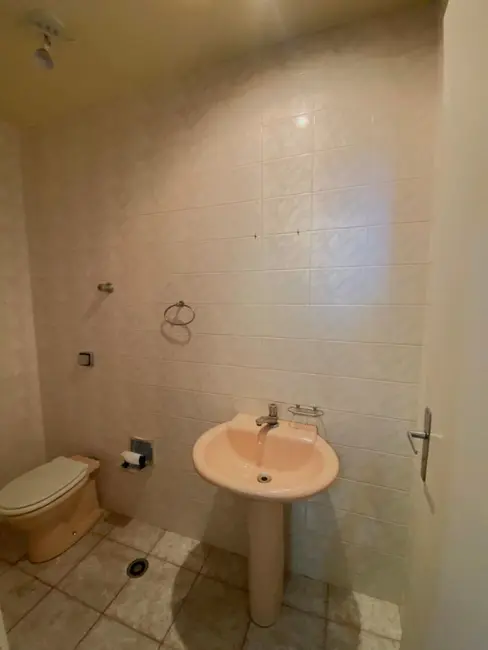 Foto 6 de Casa com 3 quartos à venda e para alugar, 200m2 em Jardim Monte Kemel, São Paulo - SP