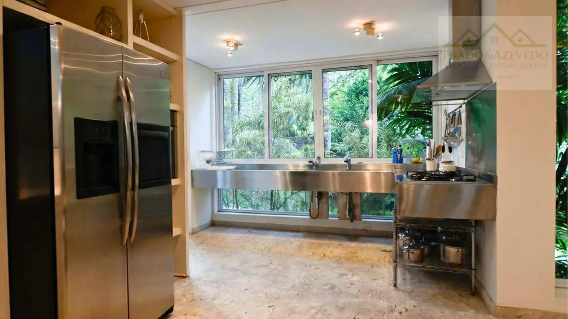 Casa de Condomínio com 3 quartos à venda, 8235m2 em Jardim Itatiaia, Embu Das Artes - SP - imagem 9 Foto 9 de Casa de Condomínio com 3 quartos à venda, 8235m2 em Jardim Itatiaia, Embu Das Artes - SP