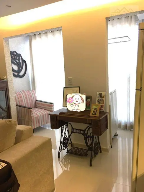 Foto 3 de Apartamento com 3 quartos à venda, 61m2 em Jardim Marilu, Carapicuiba - SP