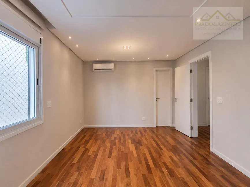 Foto 9 de Casa de Condomínio com 4 quartos à venda, 205m2 em Vila Sônia, São Paulo - SP