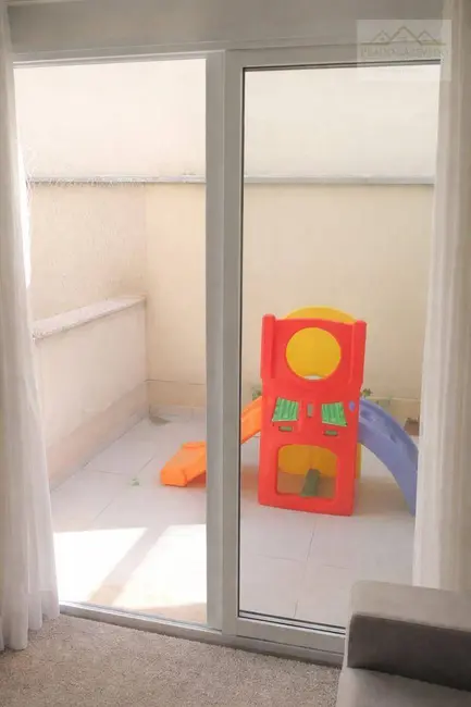 Foto 4 de Casa de Condomínio com 4 quartos à venda, 205m2 em Vila Sônia, São Paulo - SP