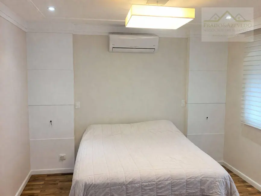 Foto 9 de Casa de Condomínio com 4 quartos à venda, 205m2 em Vila Sônia, São Paulo - SP