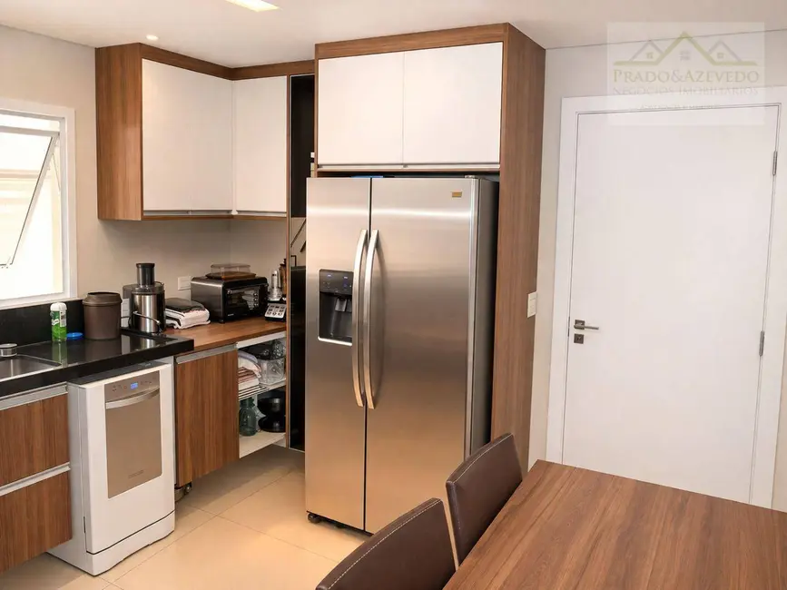 Foto 7 de Casa de Condomínio com 4 quartos à venda, 205m2 em Vila Sônia, São Paulo - SP