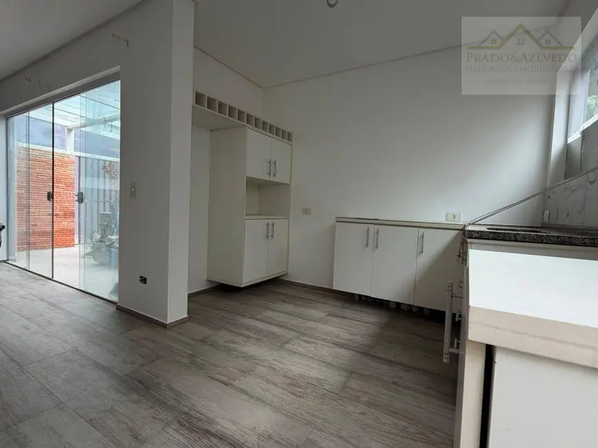Casa com 2 quartos à venda, 114m2 em Vila Morse, São Paulo - SP - imagem 8 Foto 8 de Casa com 2 quartos à venda, 114m2 em Vila Morse, São Paulo - SP