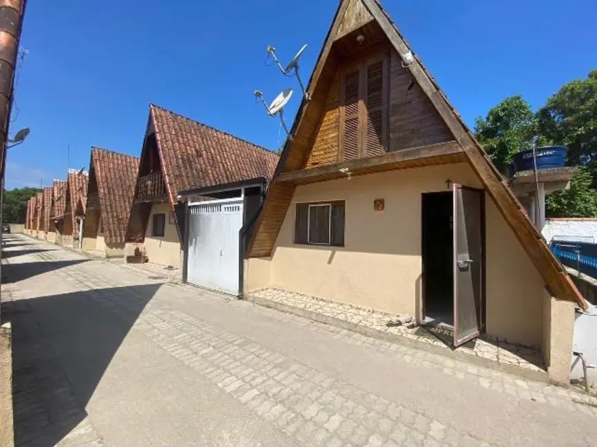 Foto 1 de Casa com 2 quartos à venda, 64m2 em Itanhaem - SP