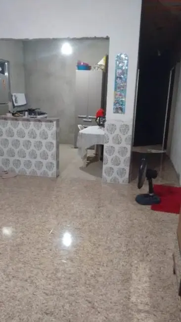 Foto 1 de Casa com 4 quartos à venda, 180m2 em Peruibe - SP