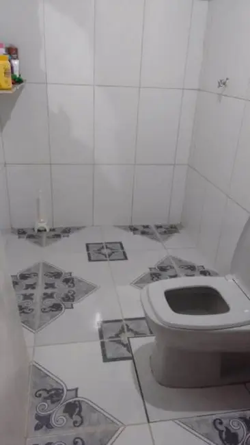 Casa com 4 quartos à venda, 180m2 em Peruibe - SP - imagem 3 Foto 3 de Casa com 4 quartos à venda, 180m2 em Peruibe - SP