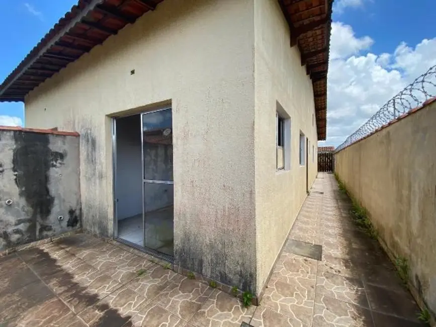 Foto 3 de Casa com 2 quartos à venda, 70m2 em Itanhaem - SP