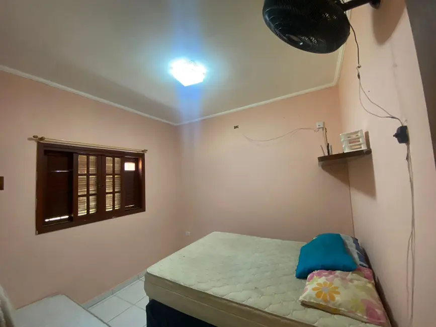 Foto 3 de Casa com 2 quartos à venda, 50m2 em Itanhaem - SP