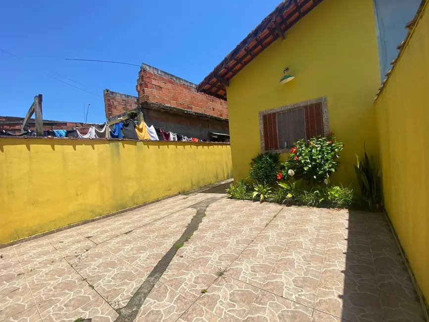 Foto 6 de Casa com 2 quartos à venda, 50m2 em Itanhaem - SP