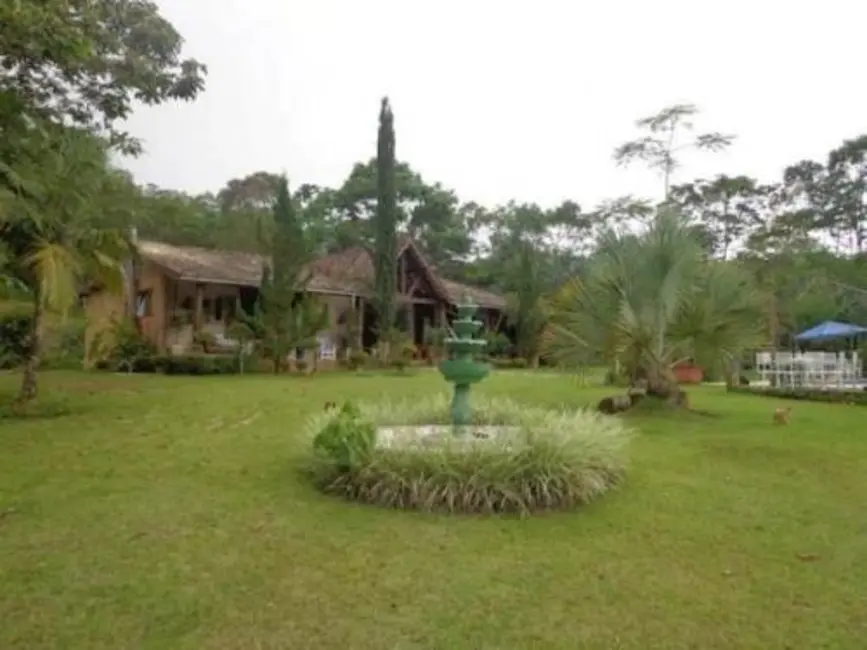 Foto 1 de Chácara com 4 quartos à venda, 300m2 em Itariri - SP