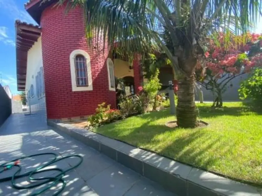 Foto 4 de Casa com 3 quartos à venda, 183m2 em Itanhaem - SP