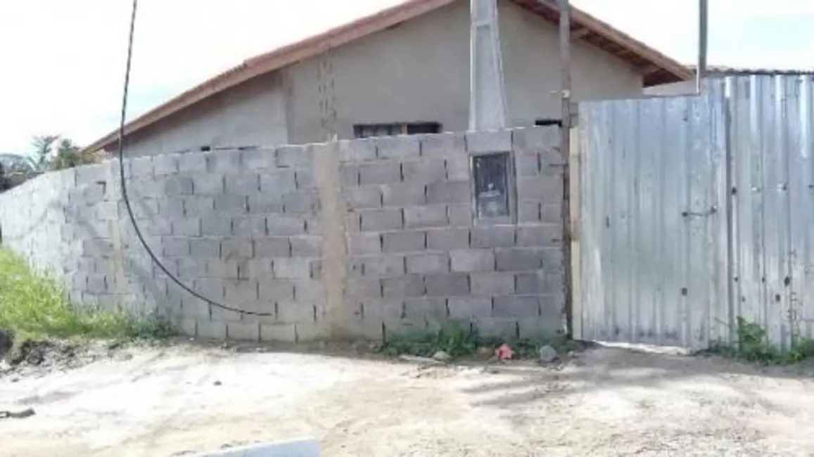 Foto 2 de Casa com 4 quartos à venda, 70m2 em Itanhaem - SP