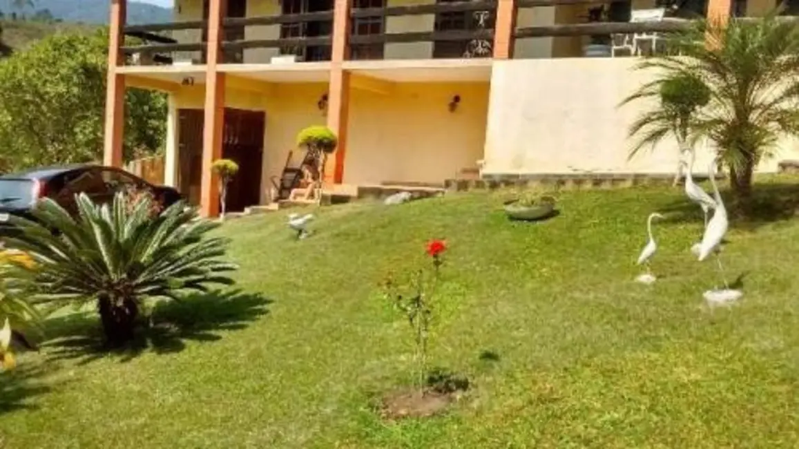 Foto 2 de Casa com 3 quartos à venda, 250m2 em Itanhaem - SP