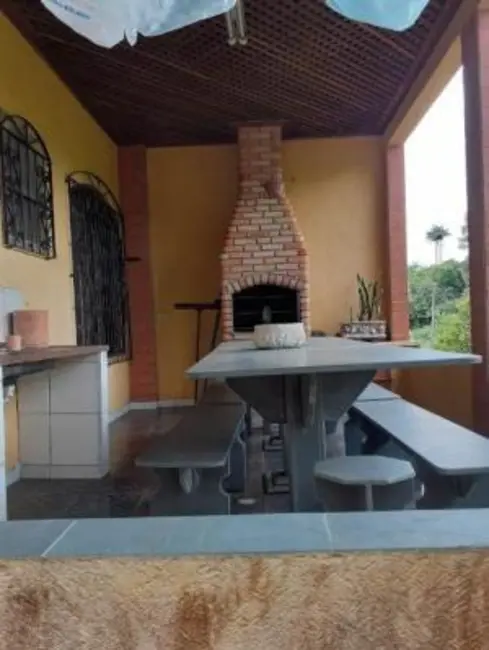 Foto 4 de Casa com 3 quartos à venda, 250m2 em Itanhaem - SP
