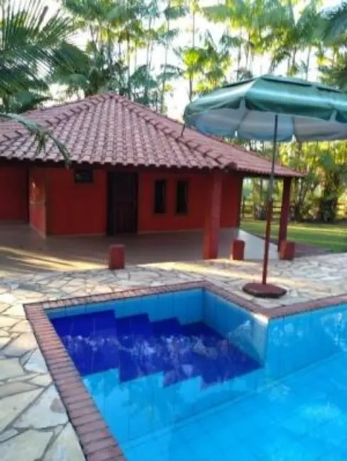 Foto 2 de Chácara com 5 quartos à venda, 250m2 em Pedro De Toledo - SP