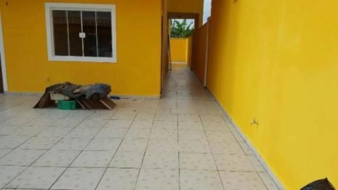 Foto 8 de Casa com 2 quartos à venda, 80m2 em Itanhaem - SP