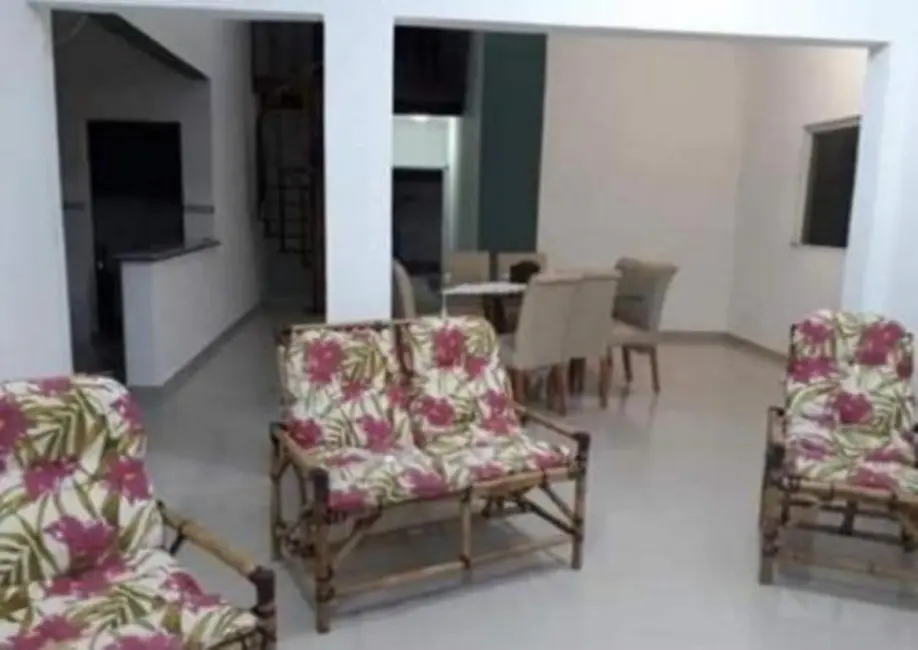 Foto 7 de Casa com 4 quartos à venda, 200m2 em Itanhaem - SP