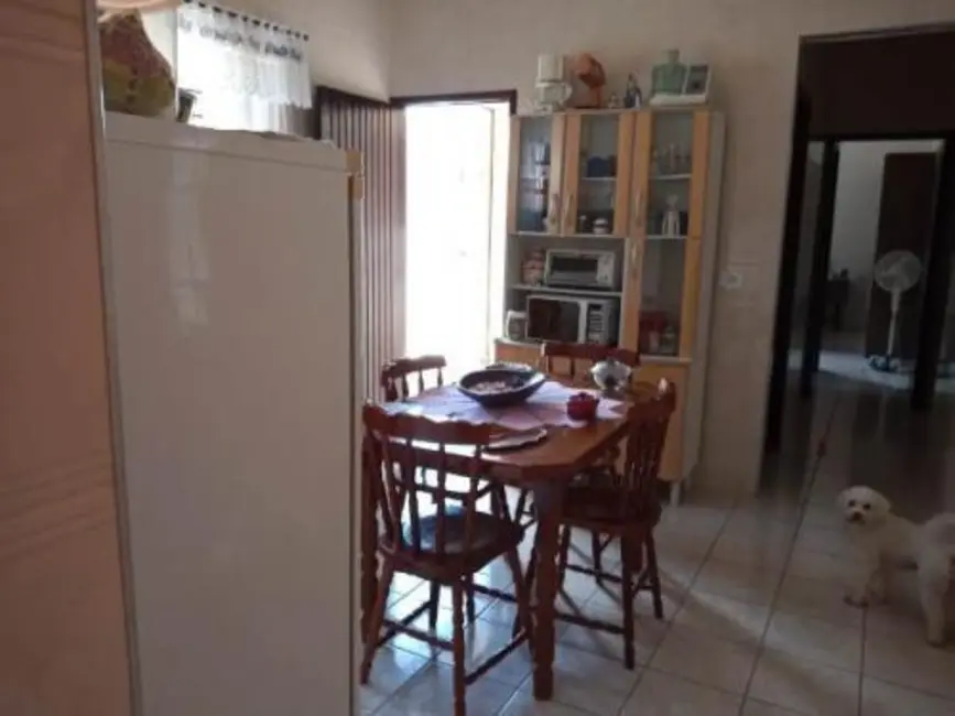 Foto 2 de Casa com 2 quartos à venda, 72m2 em Itanhaem - SP