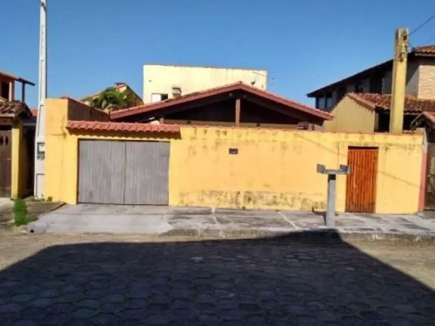 Foto 1 de Casa com 5 quartos à venda, 144m2 em Itanhaem - SP