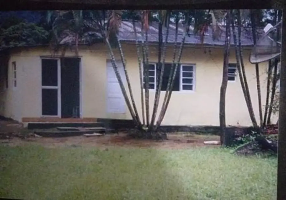 Chácara com 4 quartos à venda, 100m2 em Peruibe - SP - imagem 6 Foto 6 de Chácara com 4 quartos à venda, 100m2 em Peruibe - SP