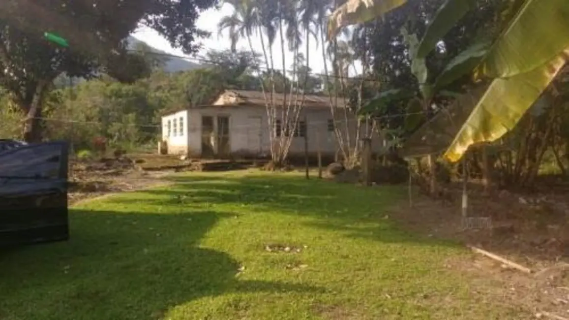 Chácara com 4 quartos à venda, 100m2 em Peruibe - SP - imagem 8 Foto 8 de Chácara com 4 quartos à venda, 100m2 em Peruibe - SP