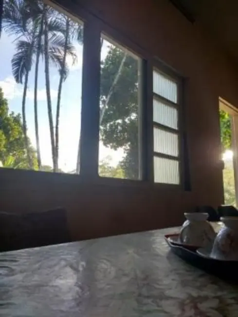 Chácara com 4 quartos à venda, 100m2 em Peruibe - SP - imagem 5 Foto 5 de Chácara com 4 quartos à venda, 100m2 em Peruibe - SP