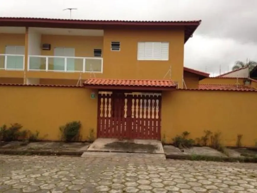 Foto 1 de Casa com 6 quartos à venda, 385m2 em Itanhaem - SP