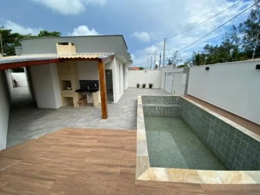 Foto 1 de Casa com 2 quartos à venda, 93m2 em Itanhaem - SP