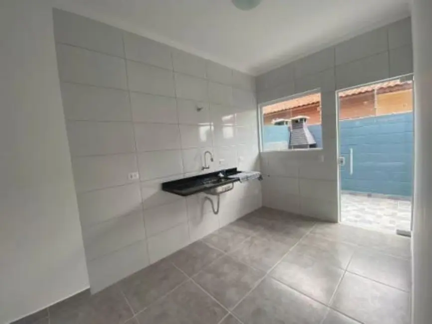 Casa de Condomínio com 2 quartos à venda, 49m2 em Itanhaem - SP - imagem 6 Foto 6 de Casa de Condomínio com 2 quartos à venda, 49m2 em Itanhaem - SP