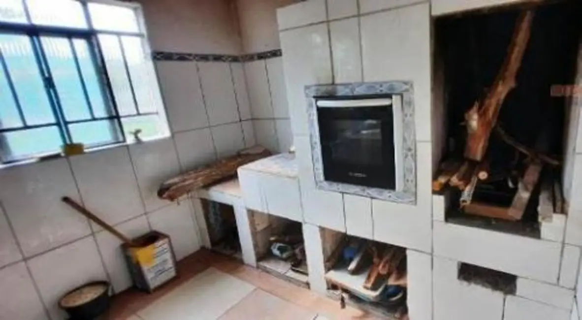 Chácara com 3 quartos à venda, 140m2 em Peruibe - SP - imagem 3 Foto 3 de Chácara com 3 quartos à venda, 140m2 em Peruibe - SP