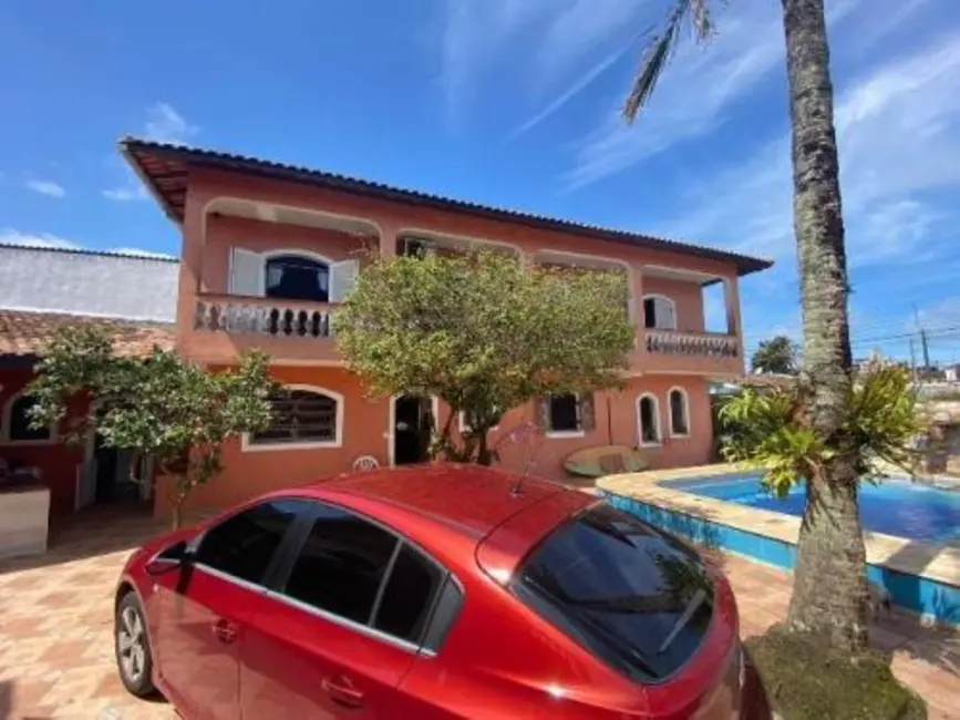 Foto 2 de Casa com 5 quartos à venda, 210m2 em Itanhaem - SP