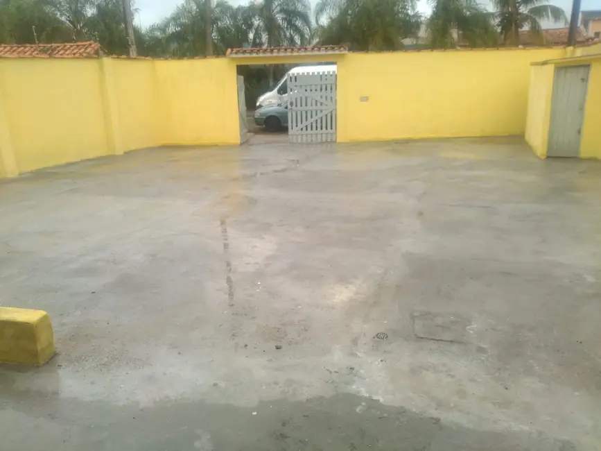 Foto 3 de Casa com 2 quartos à venda, 80m2 em Itanhaem - SP