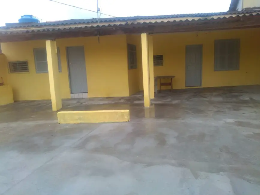 Foto 1 de Casa com 2 quartos à venda, 80m2 em Itanhaem - SP