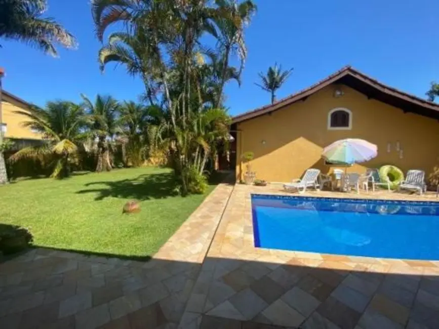 Foto 4 de Casa com 4 quartos à venda, 315m2 em Itanhaem - SP