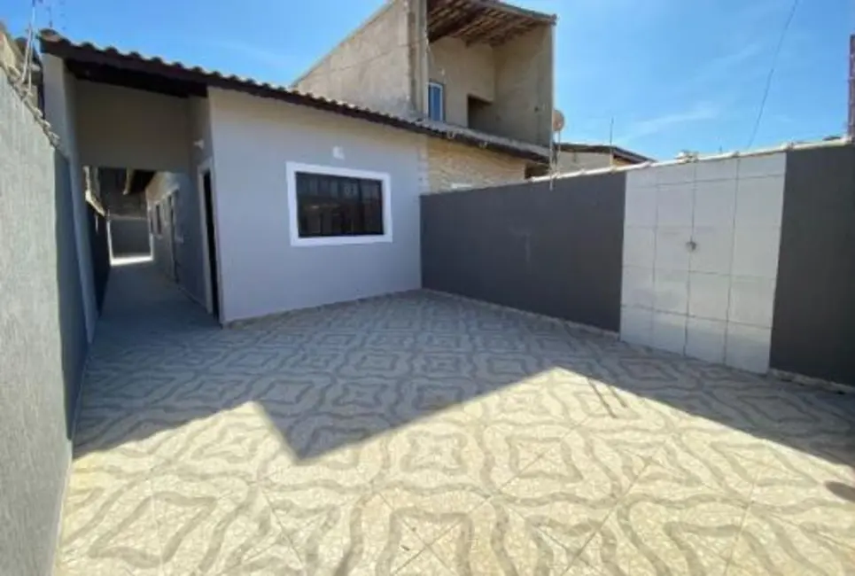 Foto 1 de Casa com 2 quartos à venda, 50m2 em Itanhaem - SP