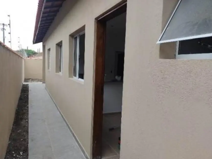 Foto 5 de Casa com 2 quartos à venda, 70m2 em Itanhaem - SP