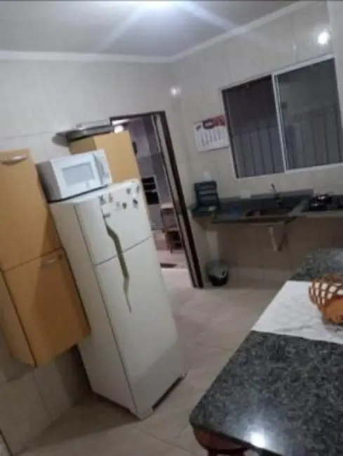 Foto 5 de Casa com 2 quartos à venda, 60m2 em Itanhaem - SP